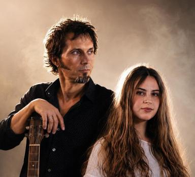 Inés y David Angulo en Zaragoza - Fiestas del Pilar 2026