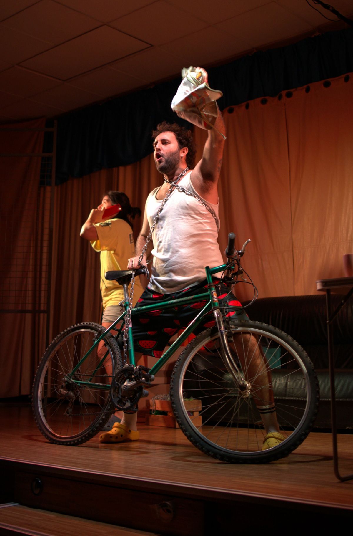 A Tomar por Zulo en Valencia: Teatro en Artea Espai