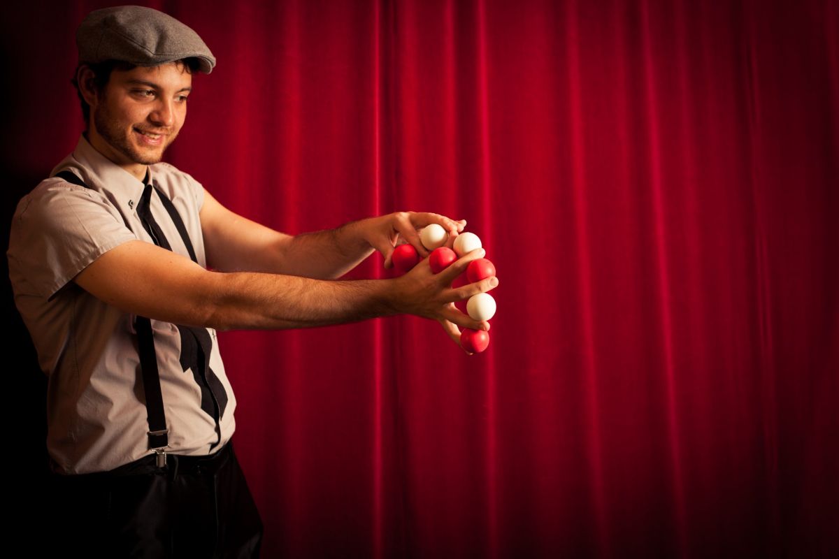 Espectáculo de magia de Alexku en Sevilla