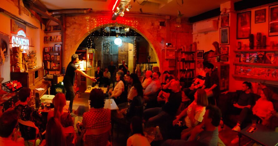 Disfruta Monólogos con Flow en el Born, Barcelona