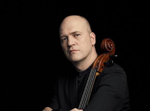 Arnau Tomàs interpreta las suites de Bach en Barcelona